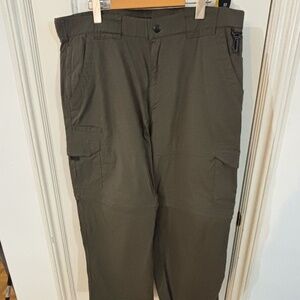 Mens army cargo green army pants with zip off into shorts * accepting offers